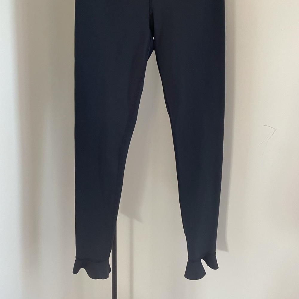 Peach cropped leggings